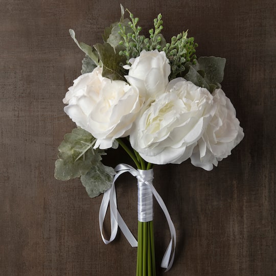 12 Pack: White Rose Stem Bundle by Ashland®